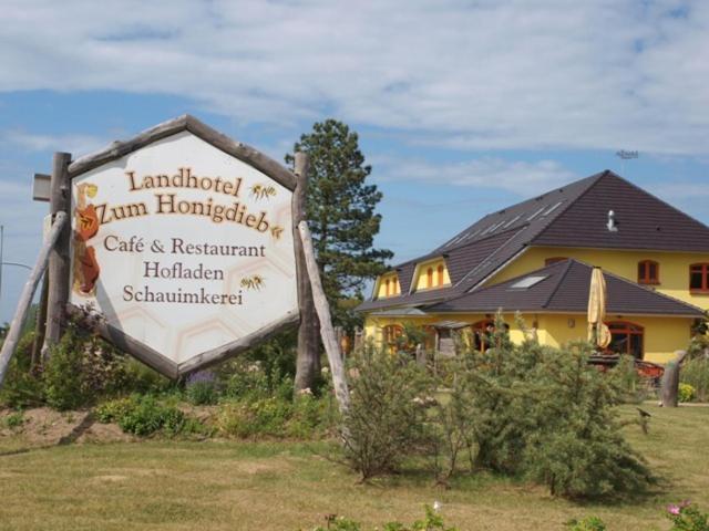 Landhotel Zum Honigdieb Ribnitz-Damgarten Exteriér fotografie